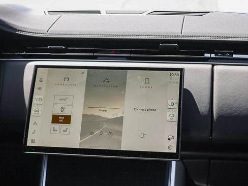 New 2026 Land Rover Range Rover Long Wheelbase SE AWD/4WD image 24