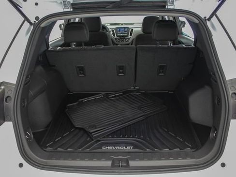 Used 2024 Chevrolet Equinox LS w/ LS Convenience Package FWD image 11