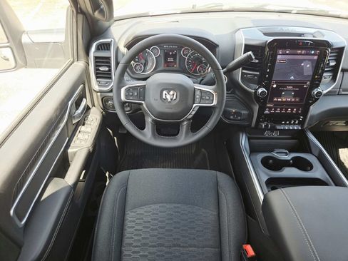 New 2026 RAM 3500 Big Horn AWD/4WD image 17