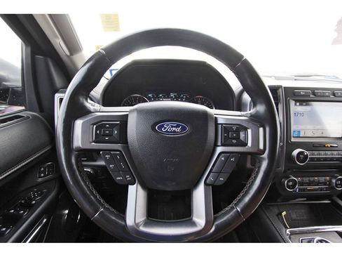 Used 2018 Ford Expedition Platinum image 9