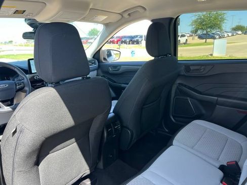 Used 2024 Ford Escape Active AWD/4WD image 9