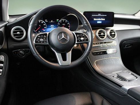 Used 2022 Mercedes-Benz GLC 300 image 17