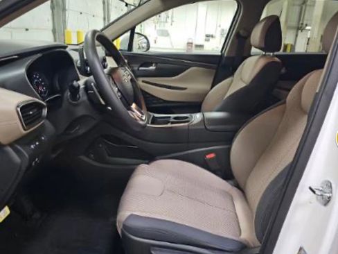 Used 2023 Hyundai Santa Fe SE image 2