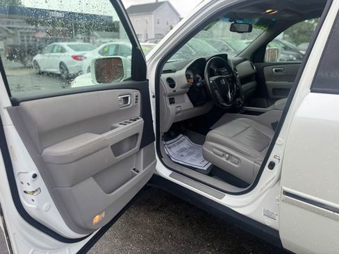 Used 2015 Honda Pilot Touring image 7