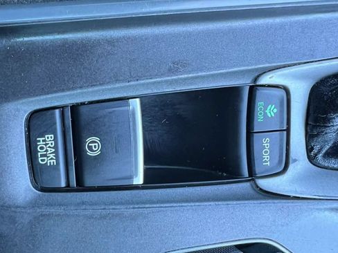 Used 2019 Honda Accord Sport image 25