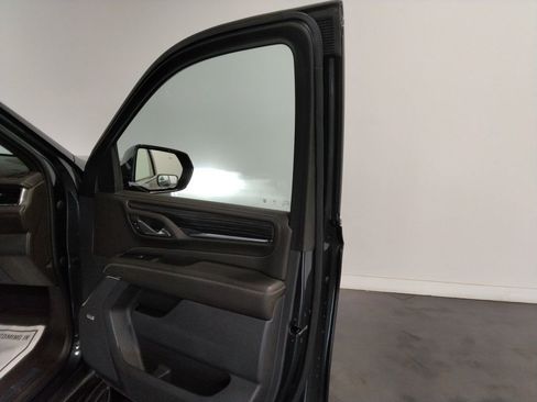 Used 2022 GMC Yukon Denali image 47