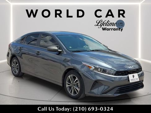 Used 2023 Kia Forte LXS w/ LXS Technology Package FWD image 1