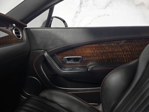 Used 2017 Bentley Continental GT V8 S image 27