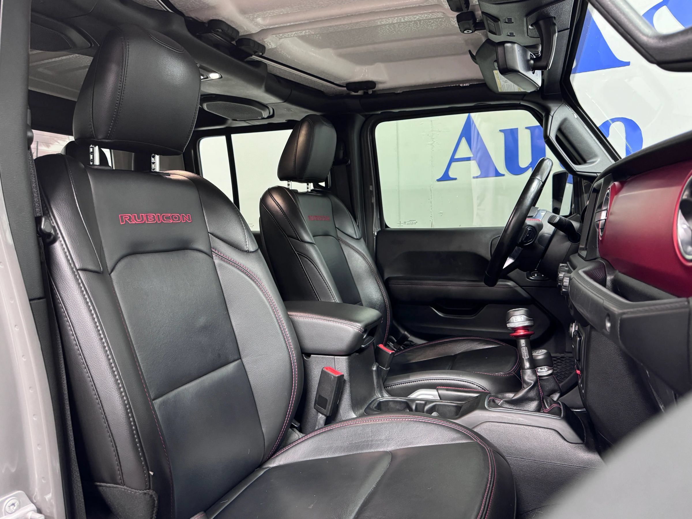 Used 2020 Jeep Gladiator Rubicon w/ Uconnect 4C Nav & Sound Group AWD/4WD image 13