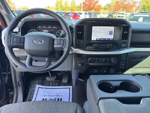 Used 2021 Ford F150 XLT image 26