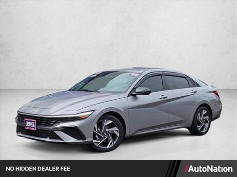 Used 2025 Hyundai Elantra Sport FWD image 1