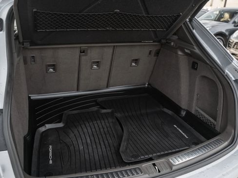 Used 2015 Porsche Macan Turbo image 11