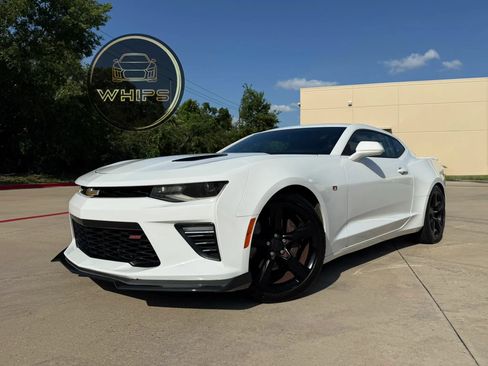 Used 2017 Chevrolet Camaro SS RWD image 1