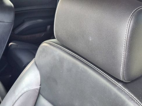 Used 2019 Chevrolet Suburban LT RWD image 17