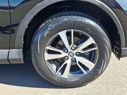 Used 2016 Toyota RAV4 XLE image 8