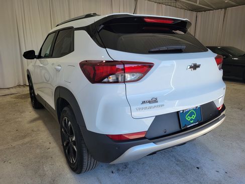 Certified 2022 Chevrolet TrailBlazer LT w/ Convenience Package image 9