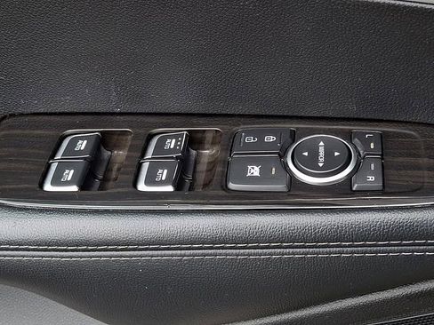 Used 2020 Kia Sorento LX w/ LX I4 Convenience Package image 21