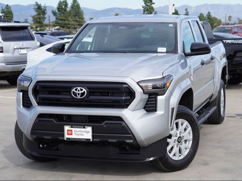Certified 2024 Toyota Tacoma SR image 4