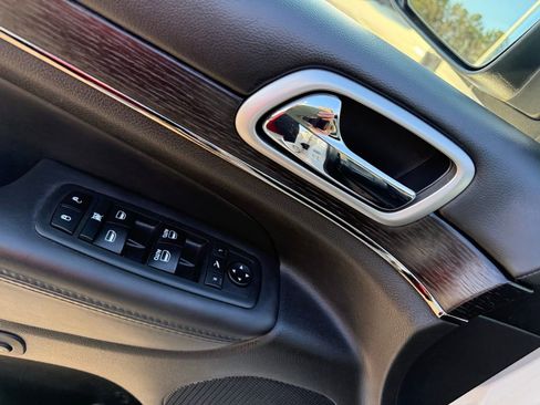 Used 2018 Jeep Grand Cherokee High Altitude image 11
