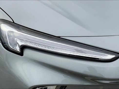 Used 2024 Buick Encore GX Sport Touring image 26