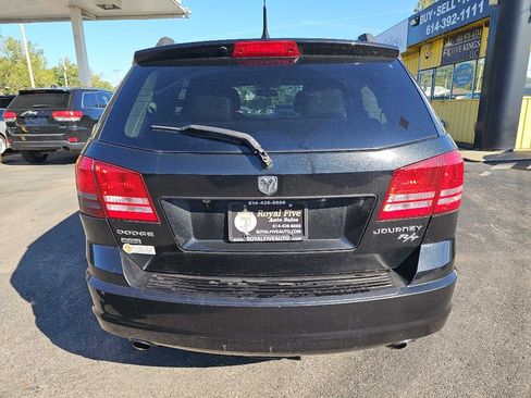 Used 2010 Dodge Journey R/T w/ Flexible Seating Group image 12