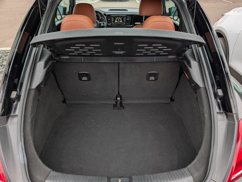 Used 2015 Volkswagen Beetle 1.8T Classic FWD image 18