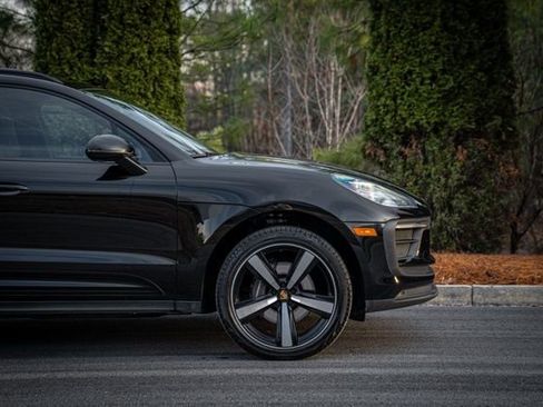 Used 2023 Porsche Macan Turbo image 14