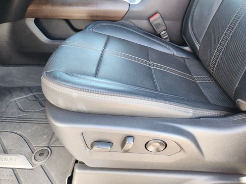 Used 2024 Chevrolet Silverado 1500 High Country w/ High Country Premium Package image 27