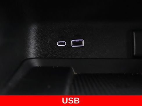 Used 2026 Chevrolet Traverse RS AWD/4WD image 27