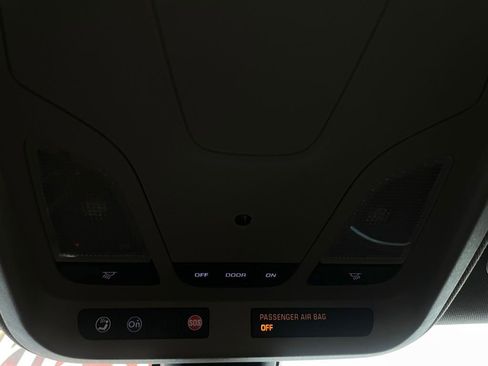 Used 2018 Chevrolet Impala LT image 33