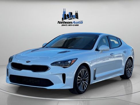 Used 2018 Kia Stinger Premium image 10