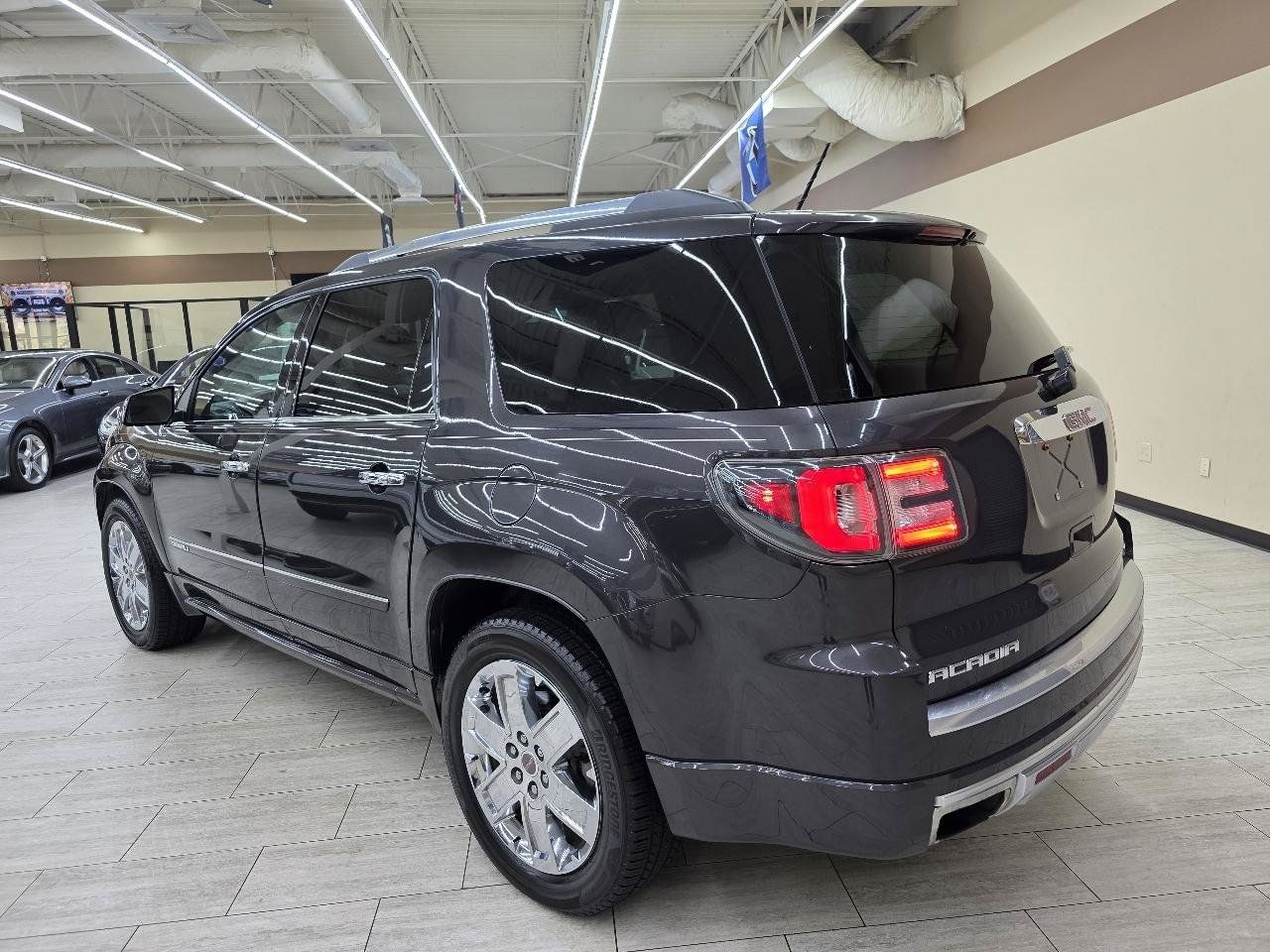 Used 2015 GMC Acadia Denali AWD/4WD image 8