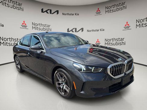 Used 2026 BMW 530i xDrive AWD/4WD image 10