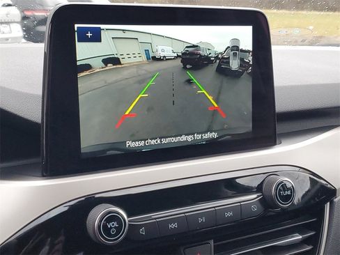 Used 2022 Ford Escape SEL image 16