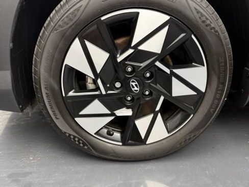 Used 2025 Hyundai Kona SEL FWD image 42