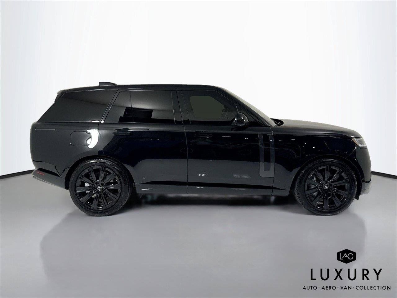 Used 2023 Land Rover Range Rover SE AWD/4WD image 7