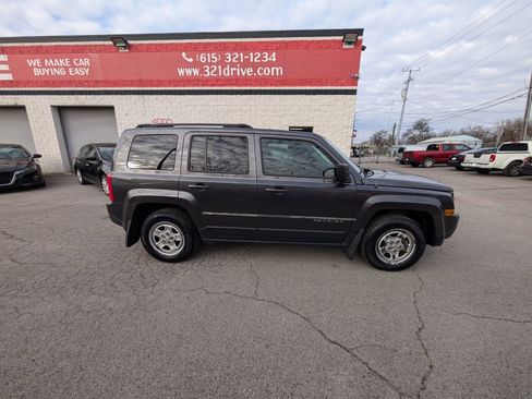 Used 2017 Jeep Patriot Sport w/ Power Value Group image 5