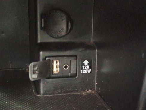 Used 2014 Toyota Camry SE FWD image 24