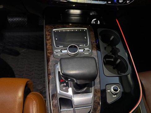 Used 2019 Audi Q7 3.0T Prestige image 40