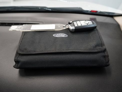 Used 2019 Ford Fusion Titanium image 36