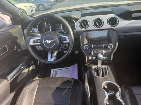 Used 2018 Ford Mustang Premium RWD image 13