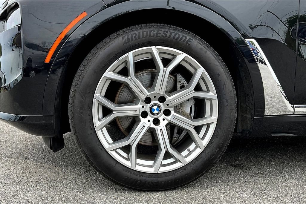 Used 2023 BMW X7 xDrive40i w/ Premium Package AWD/4WD image 35
