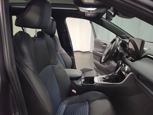 Used 2025 Toyota RAV4 XSE image 24