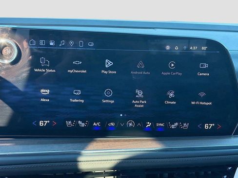 Used 2025 Chevrolet Suburban High Country image 32