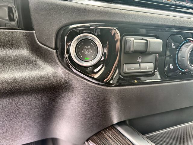 New 2026 Chevrolet Silverado 1500 RST w/ Convenience Package II AWD/4WD image 17