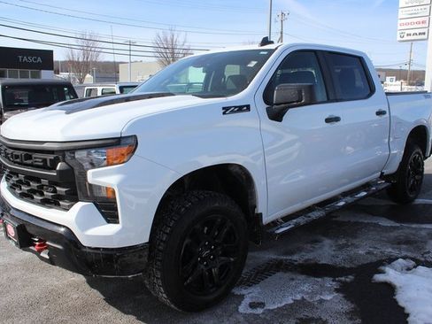 Used 2023 Chevrolet Silverado 1500 Custom Trail Boss image 2