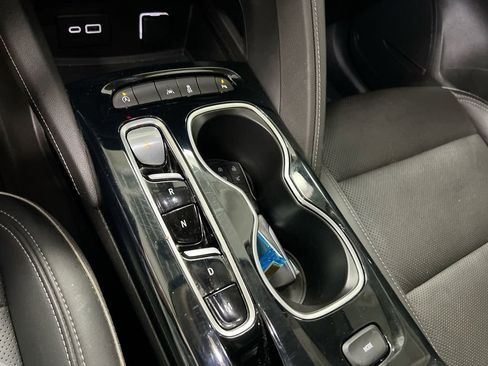 Used 2021 Buick Envision Essence w/ Sport Touring Package image 17