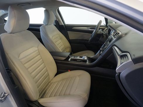 Used 2018 Ford Fusion S image 21