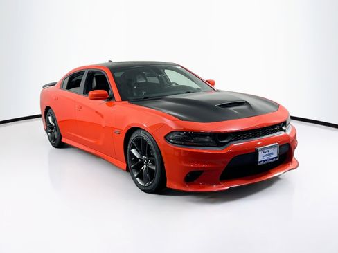 Used 2019 Dodge Charger Scat Pack w/ Plus Group image 3