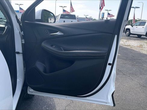 Used 2025 Buick Encore GX Preferred AWD/4WD image 27